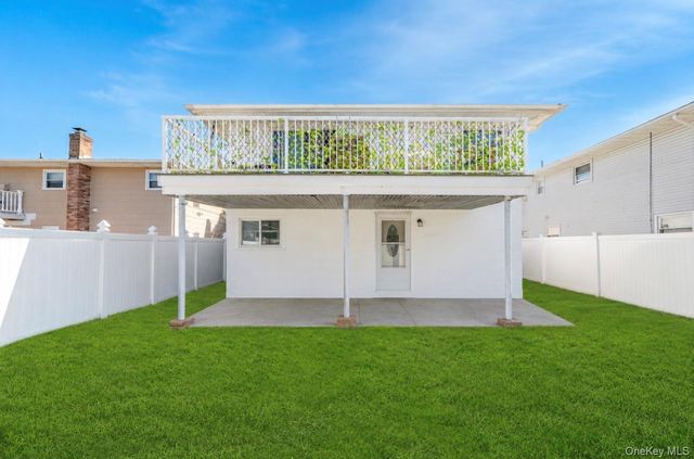 495 Windmill Avenue, West Babylon, NY 11704