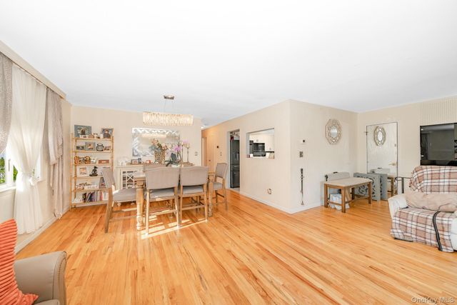495 Windmill Avenue, West Babylon, NY 11704