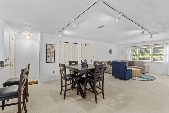 87 Freedom Hollow 87, Salem, MA 01970