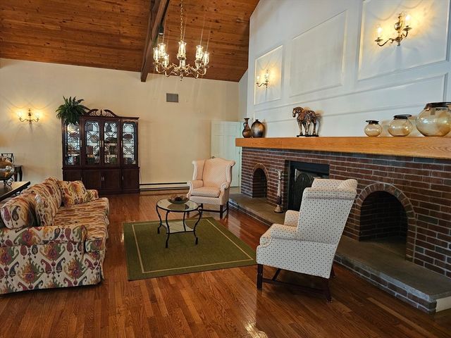 87 Freedom Hollow 87, Salem, MA 01970