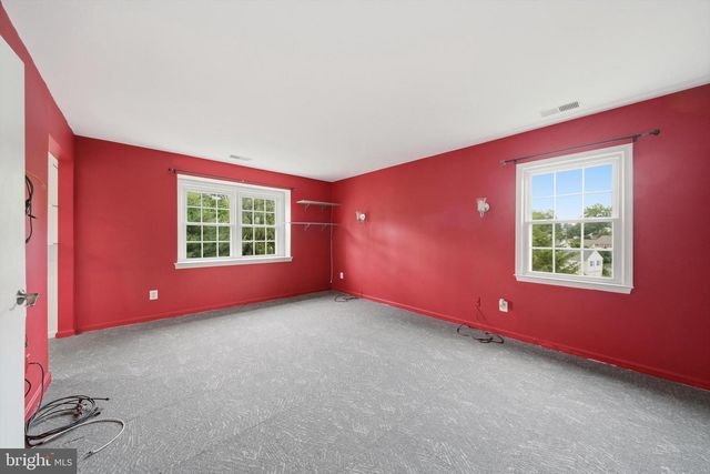 11 DELLCASTLE CT, Montgomery Village, MD 20886