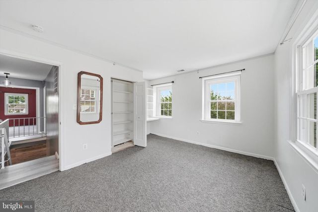 11 DELLCASTLE CT, Montgomery Village, MD 20886