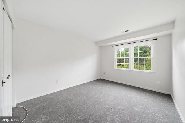 11 DELLCASTLE CT, Montgomery Village, MD 20886