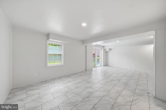 11 DELLCASTLE CT, Montgomery Village, MD 20886