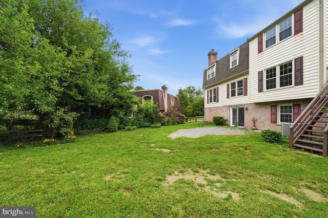 11 DELLCASTLE CT, Montgomery Village, MD 20886