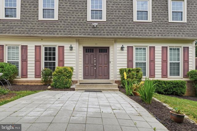 11 DELLCASTLE CT, Montgomery Village, MD 20886