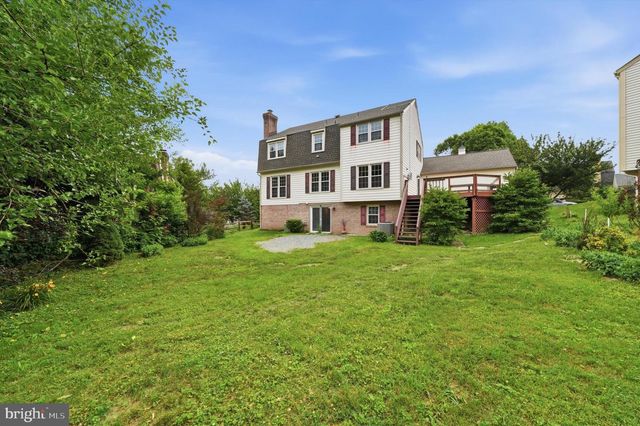 11 DELLCASTLE CT, Montgomery Village, MD 20886