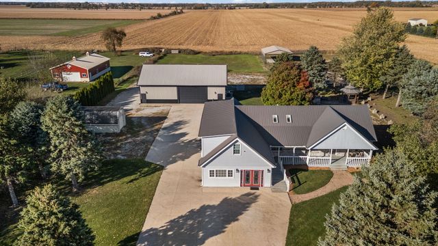 355 E 300 S, Valparaiso, IN 46383