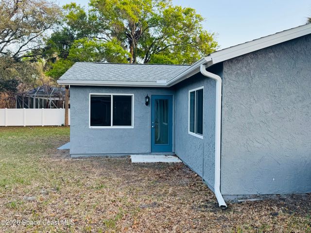 1035 Nevada Drive NE, Palm Bay, FL 32907