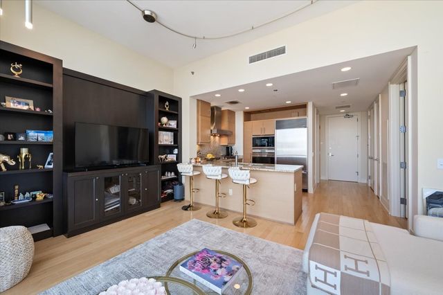 401 N Wabash Avenue 71C, Chicago, IL 60611