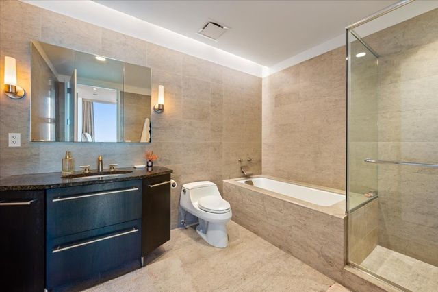401 N Wabash Avenue 71C, Chicago, IL 60611