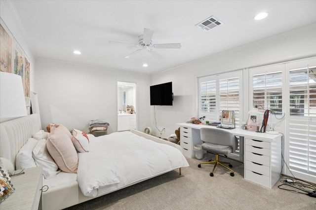 319 Tynebridge Lane, Houston, TX 77024