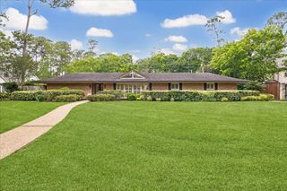 319 Tynebridge Lane, Houston, TX 77024