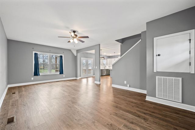 1395 Holden Drive, Clarksville, TN 37042