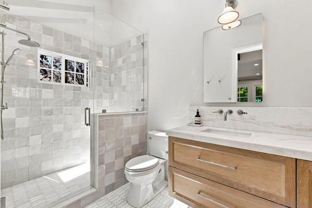 4301 Hawk St, San Diego, CA 92103