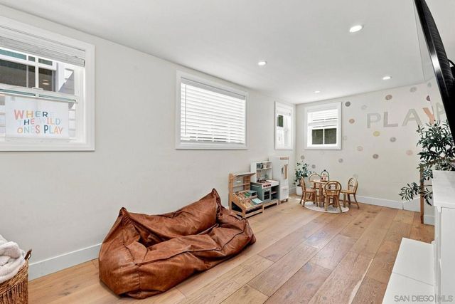 4301 Hawk St, San Diego, CA 92103