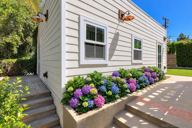 4301 Hawk St, San Diego, CA 92103