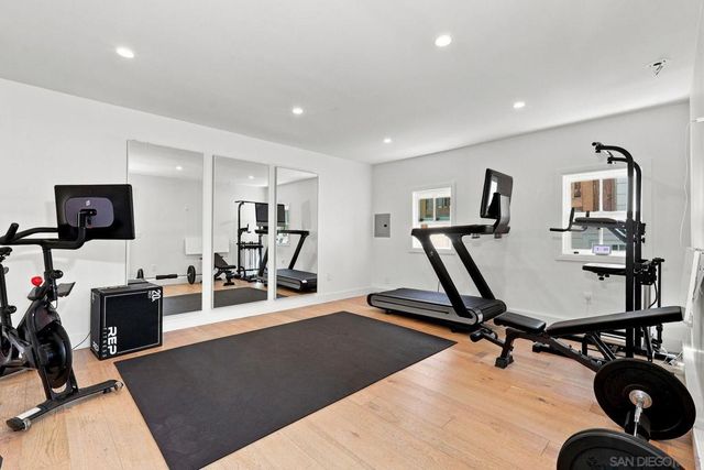 4301 Hawk St, San Diego, CA 92103