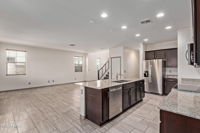 905 S Canal Drive 30, Chandler, AZ 85225