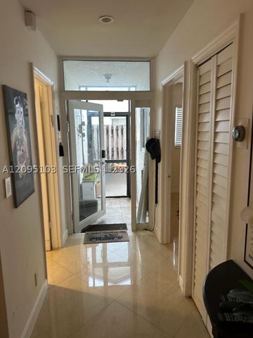 4920 SW 27th Ave 1, Dania Beach, FL 33312