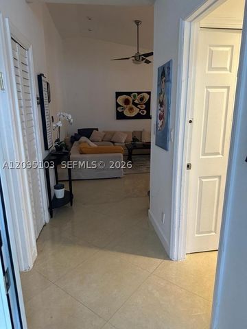4920 SW 27th Ave 1, Dania Beach, FL 33312