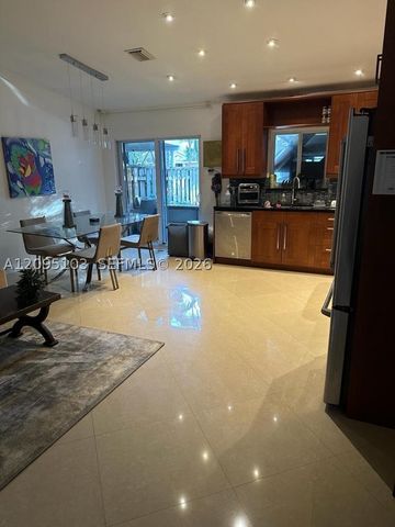 4920 SW 27th Ave 1, Dania Beach, FL 33312