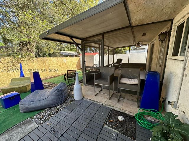 4920 SW 27th Ave 1, Dania Beach, FL 33312