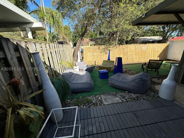 4920 SW 27th Ave 1, Dania Beach, FL 33312