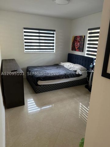 4920 SW 27th Ave 1, Dania Beach, FL 33312