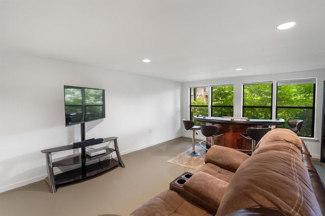 18305 Sandy Cove, Houston, TX 77058