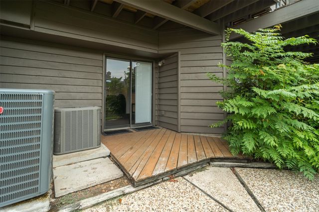 18305 Sandy Cove, Houston, TX 77058