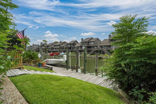 18305 Sandy Cove, Houston, TX 77058