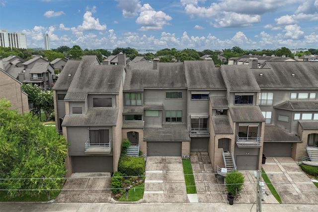 18305 Sandy Cove, Houston, TX 77058