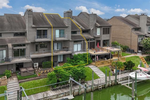 18305 Sandy Cove, Houston, TX 77058