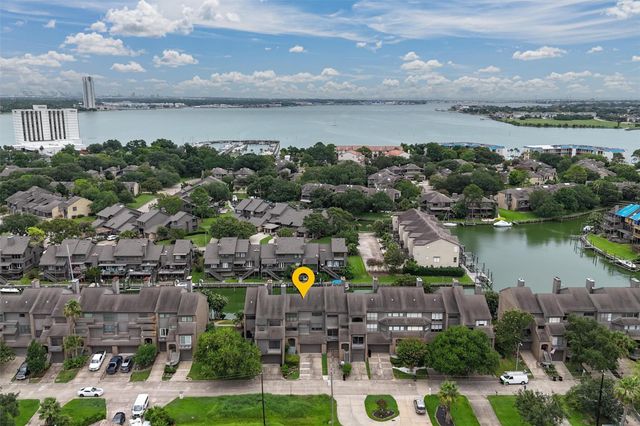 18305 Sandy Cove, Houston, TX 77058