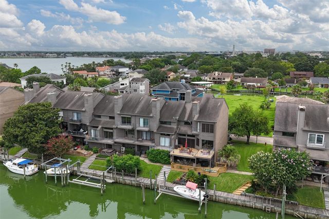 18305 Sandy Cove, Houston, TX 77058