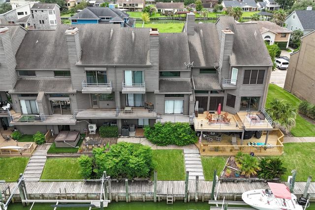 18305 Sandy Cove, Houston, TX 77058