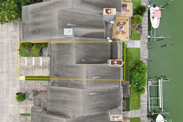 18305 Sandy Cove, Houston, TX 77058