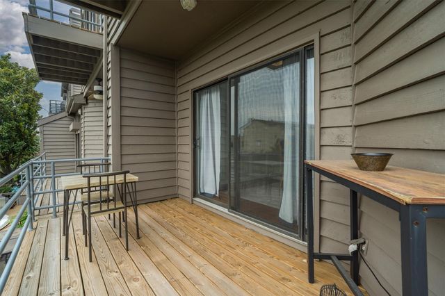 18305 Sandy Cove, Houston, TX 77058