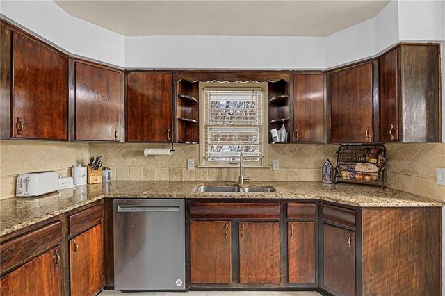 7800 Elm Avenue, Raytown, MO 64138