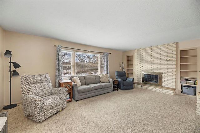 7800 Elm Avenue, Raytown, MO 64138