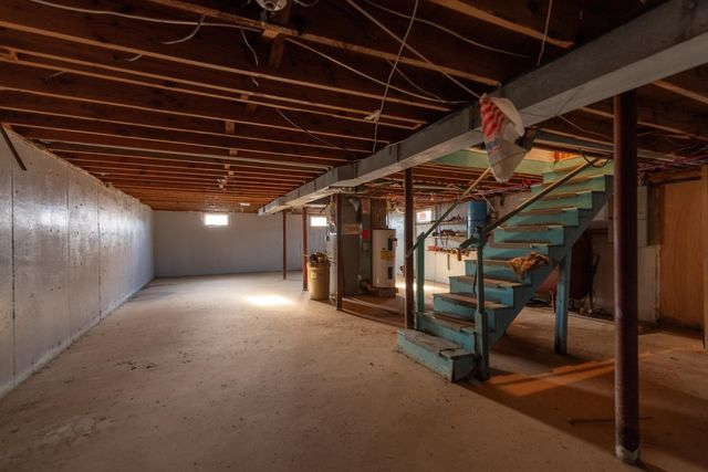 1079 Mountain Valley RD, Vinton, VA 24179