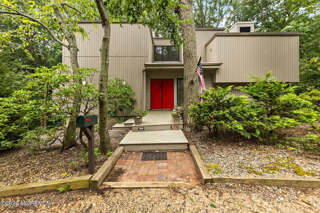 35 Sea View Terrace, Highlands, NJ 07732