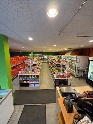 838 Niagara Falls Blvd Boulevard, Tonawanda, NY 14223