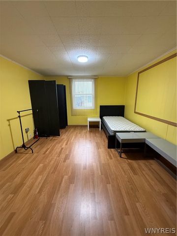 838 Niagara Falls Blvd Boulevard, Tonawanda, NY 14223