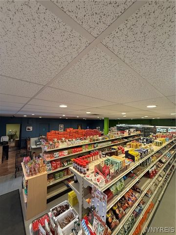 838 Niagara Falls Blvd Boulevard, Tonawanda, NY 14223