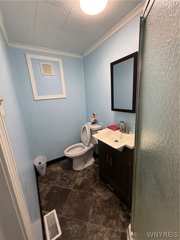 838 Niagara Falls Blvd Boulevard, Tonawanda, NY 14223