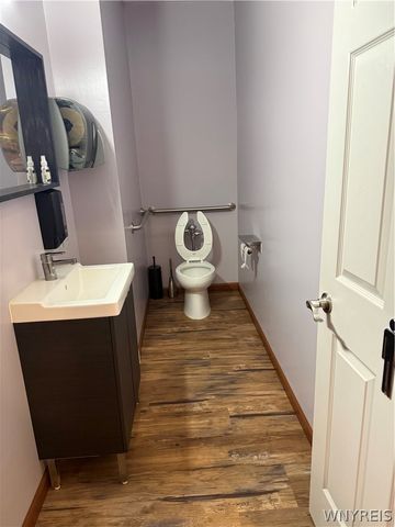 838 Niagara Falls Blvd Boulevard, Tonawanda, NY 14223