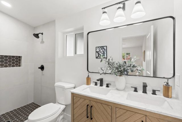5041 CANOSA, San Diego, CA 92117