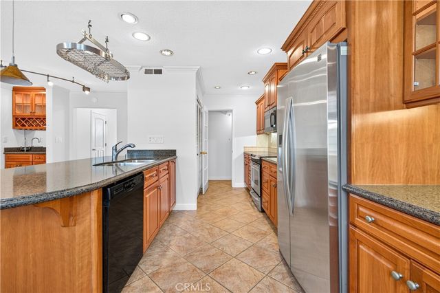 1024 Palo Verde Avenue, Long Beach, CA 90815